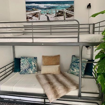 Neptuno Beachfront Apartments Marbella Esterno foto