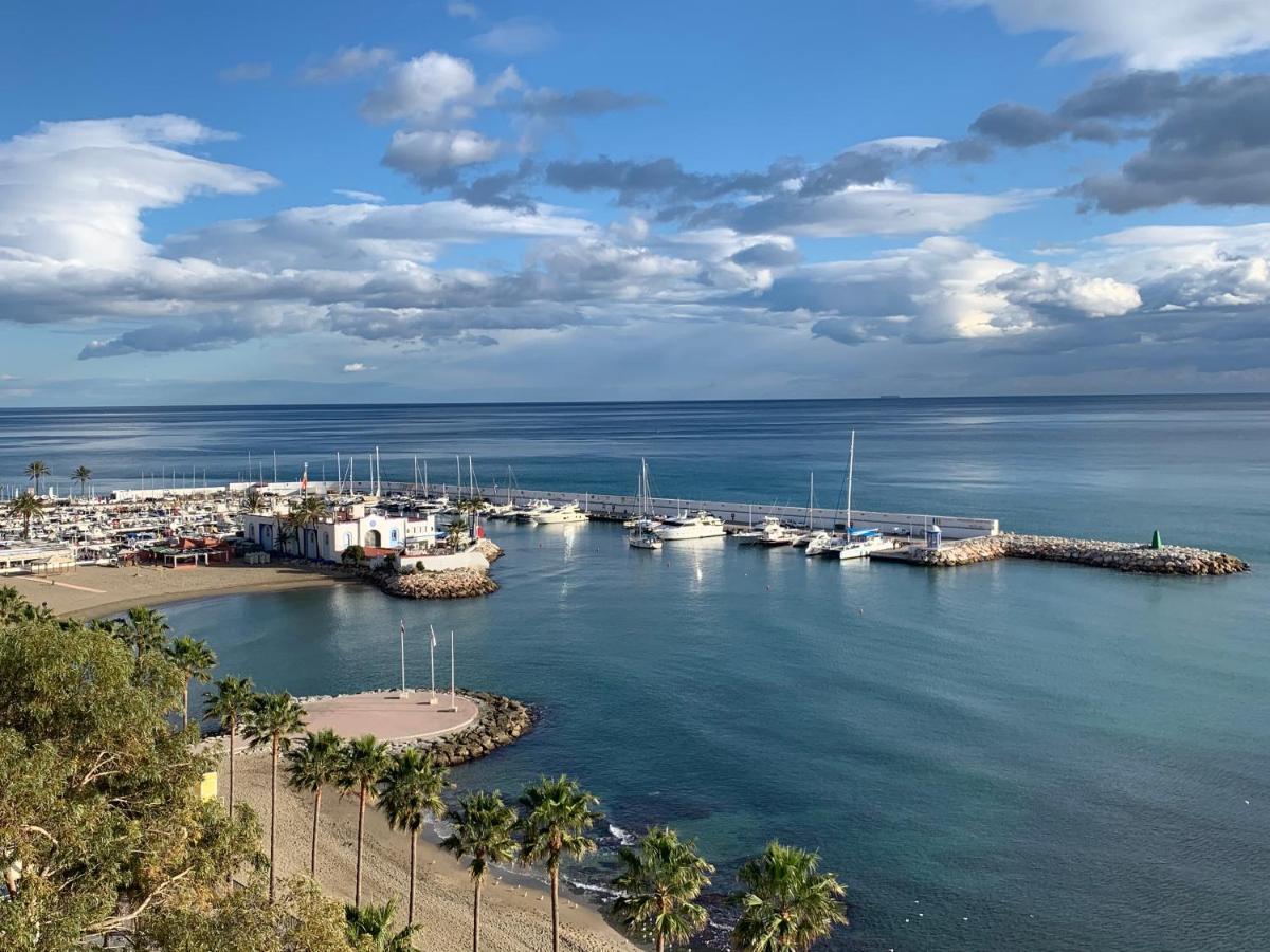 Neptuno Beachfront Apartments Marbella Esterno foto