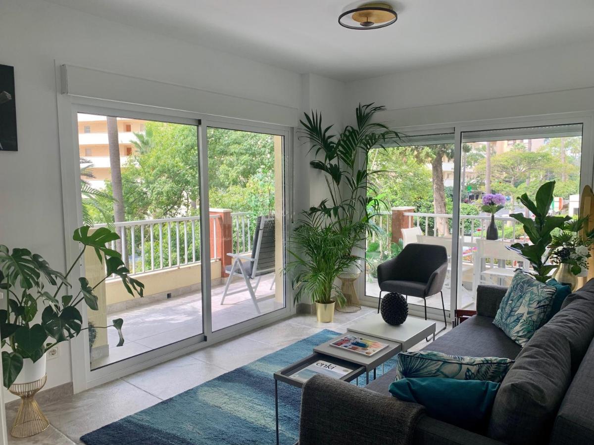 Neptuno Beachfront Apartments Marbella Esterno foto